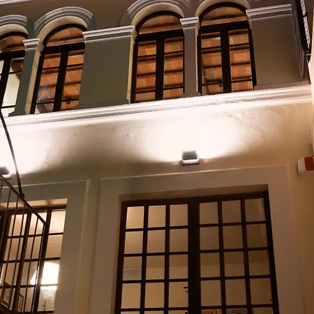 Palazzo Delle Erbe 3*