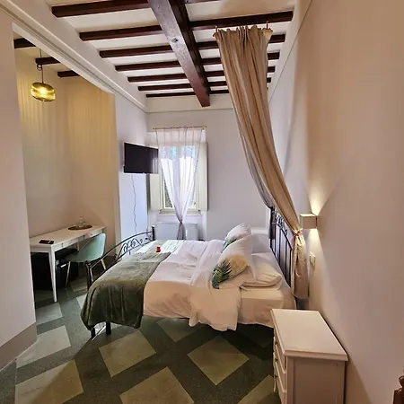 Alojamento de Acomodação e Pequeno-almoço Palazzo Delle Erbe 3*