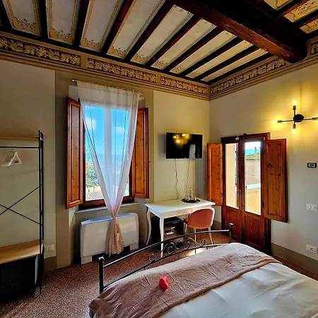 Palazzo Delle Erbe Bed & Breakfast Casole dʼElsa